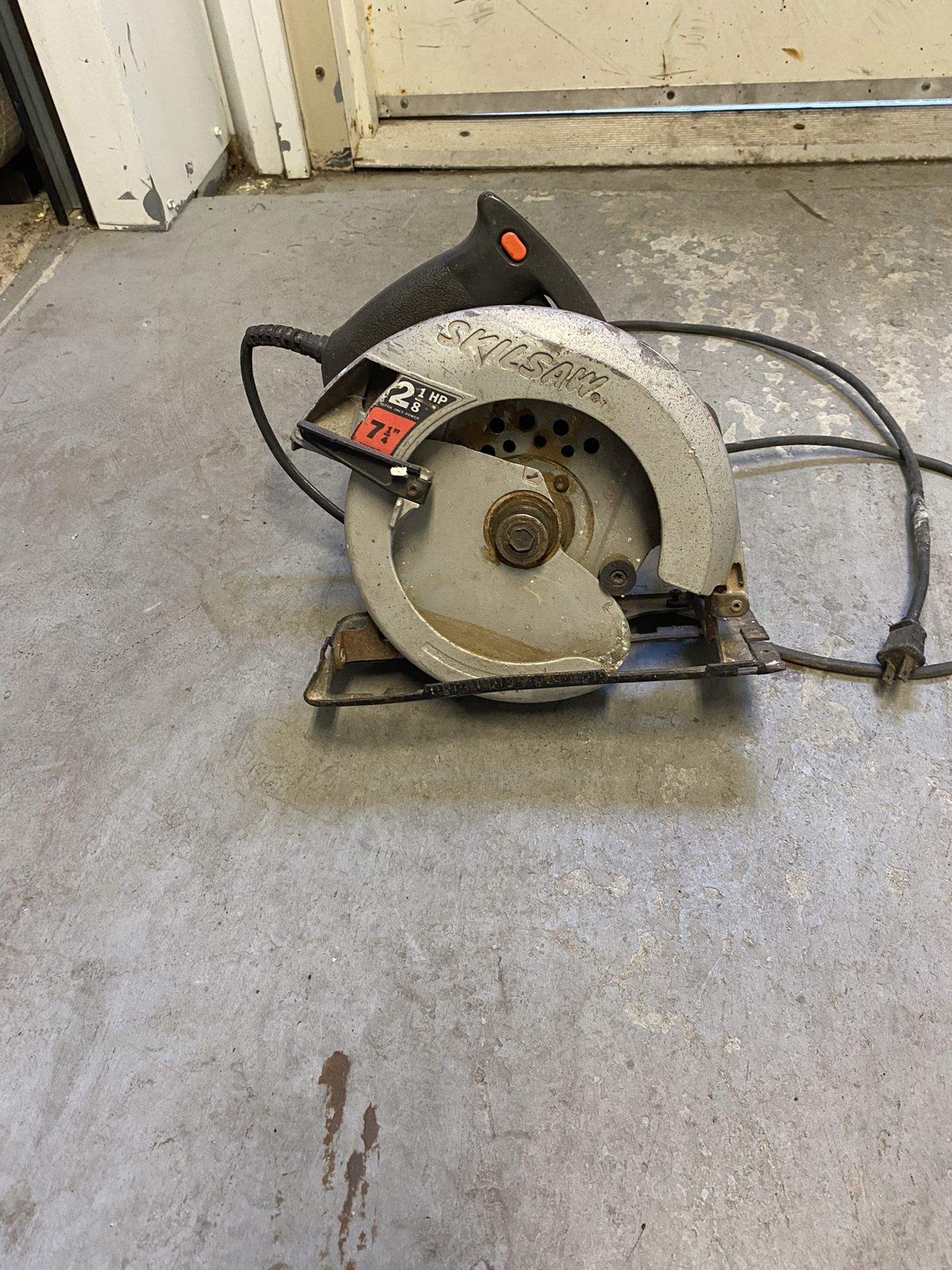 Skillsaw