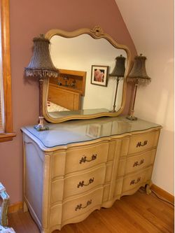 Dresser