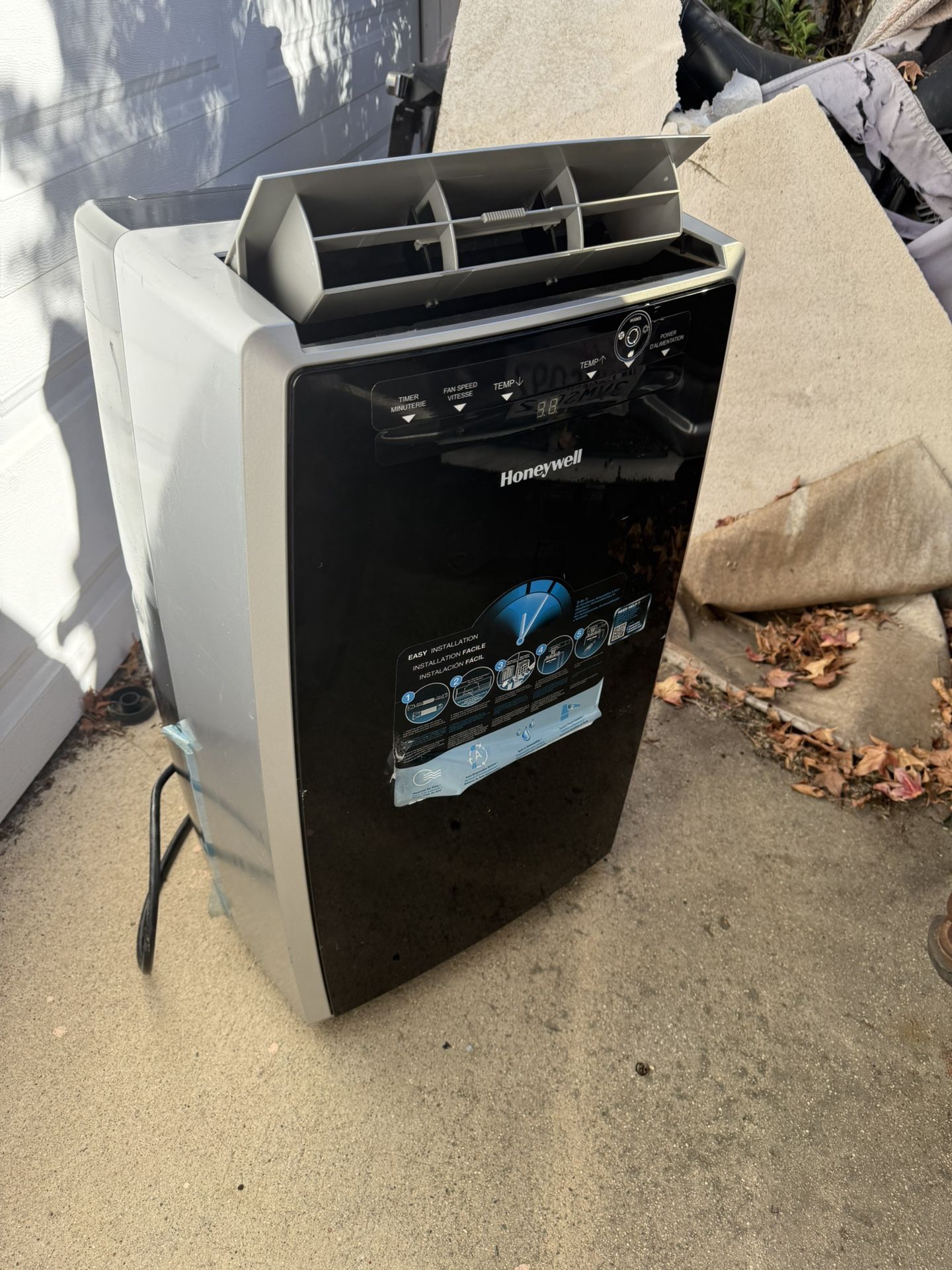 Honeywell 12,000 BTU Portable AC, Dehumidifier, Fan $350.00