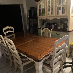 Matching table and China the cabinet set