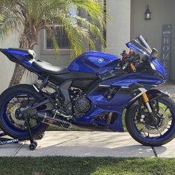 2025 Yamaha R7