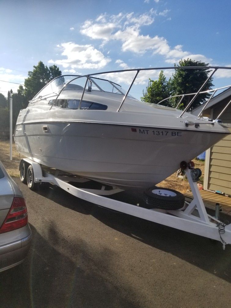1996 Bayliner Cierra 2355 Cabin Cruiser