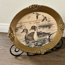 Decorative Gold Plate with Ducks 8/11 inch 