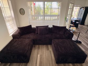 Boneless 3 Piece Sectional with 2 Ottomans