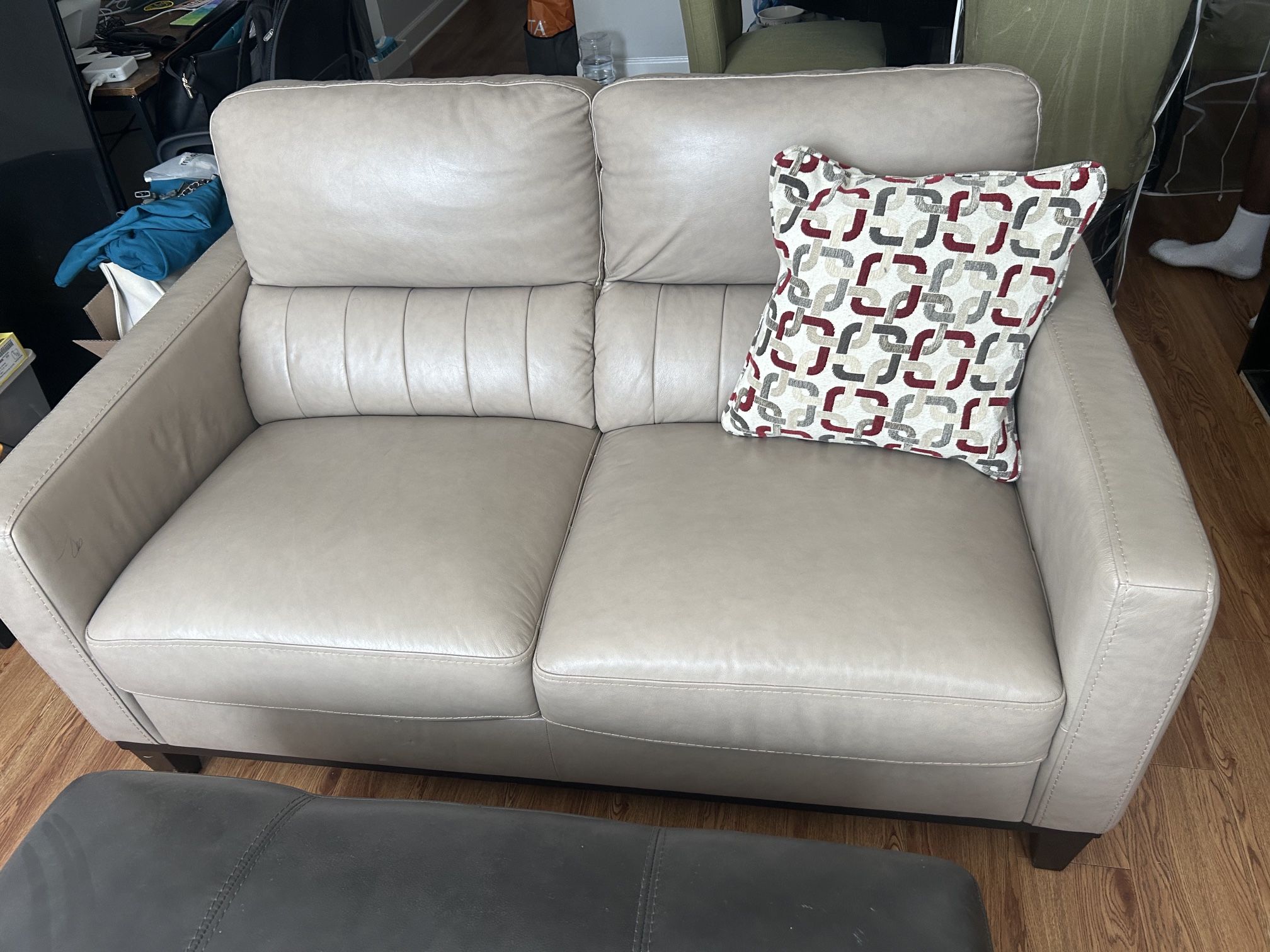 Couch Set W/ottoman