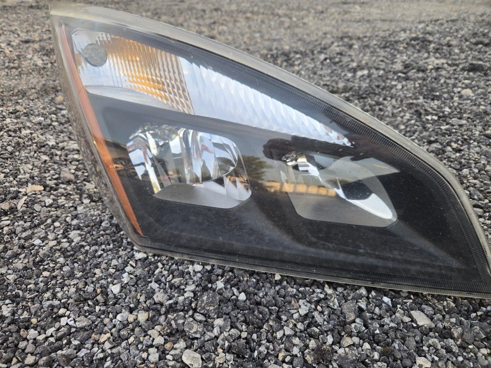 2019 Freightliner Cascadia Headlights 