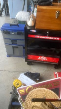 Craftsman tool chest  and benchtop rolling toolbox