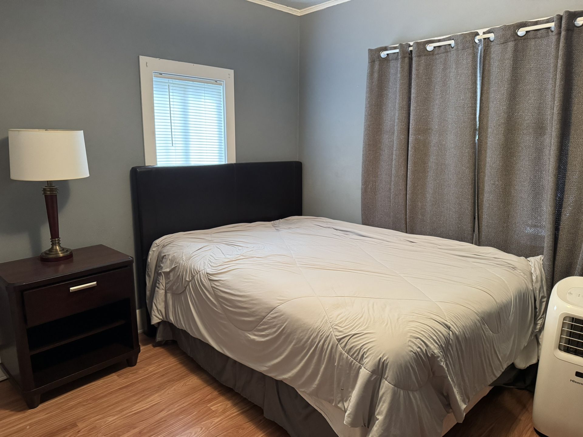 Queen Bedroom Set