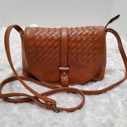 Isabelle Crossbody Bag 