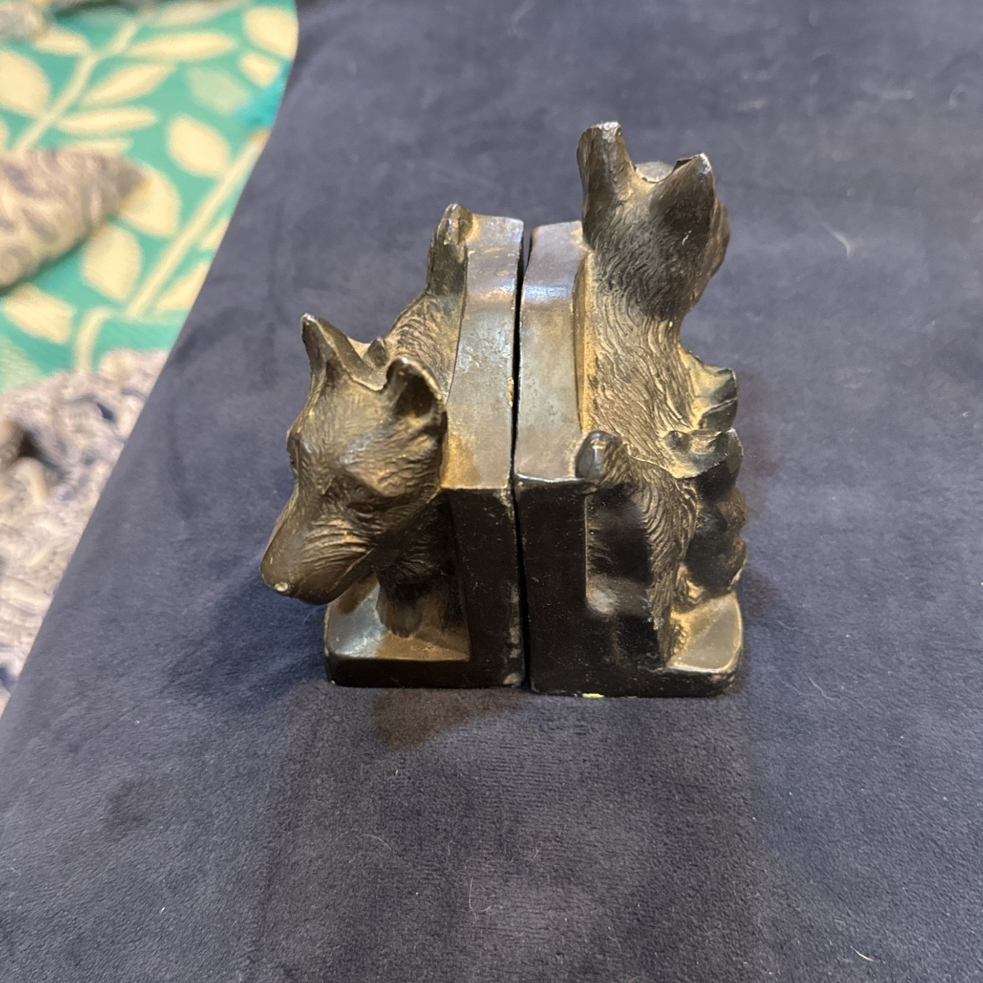 Wrought Iron Scotty Book Ends
