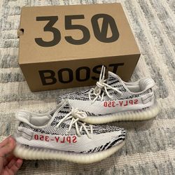 Yeezy 350 Zebra Size 10