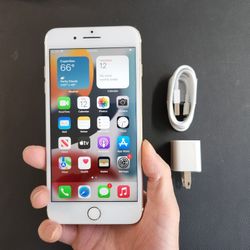 iPhone 7 Plus - UNLOCKED - Like New 