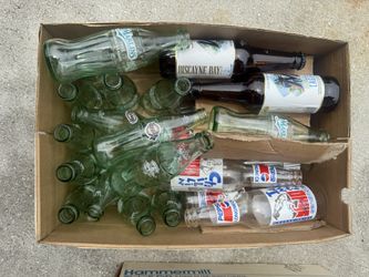 Miscellaneous Coke, Pepsi, & Beer Bottles -entire box