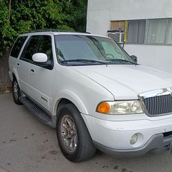 Lincoln Navigator 2002