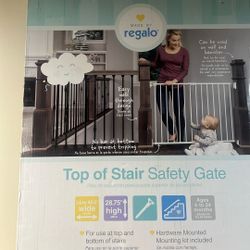 Baby safety gate