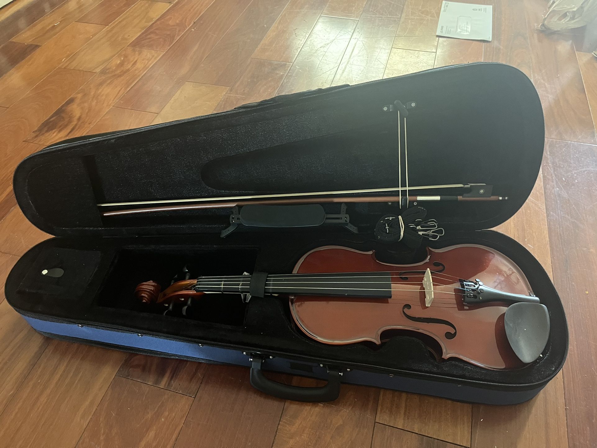 4/4 Slightly Used violin