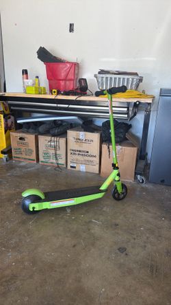 Electric scooter for kids 6 to 9 years old