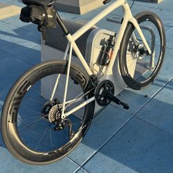 2023 Specialized Aethos