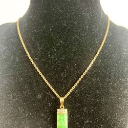 BEAUTIFUL GOLD - JADE & DIAMONDS PENDANT ( CHAIN NOT INCLUDED)
