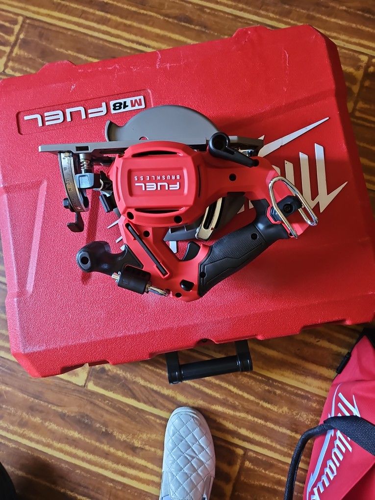Fuel Brushless Circular Saw 6 /12