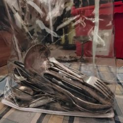 Approximately 30 PCs. Vintage Silverware, Mixed 