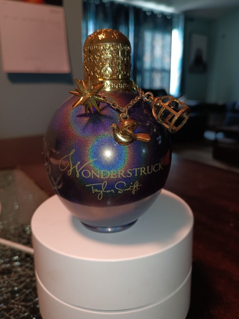 Taylor Swift Wonderstruck Perfume