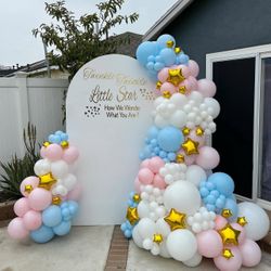 Gender Reveal Balloons , Backdrop , Balloon Garland 