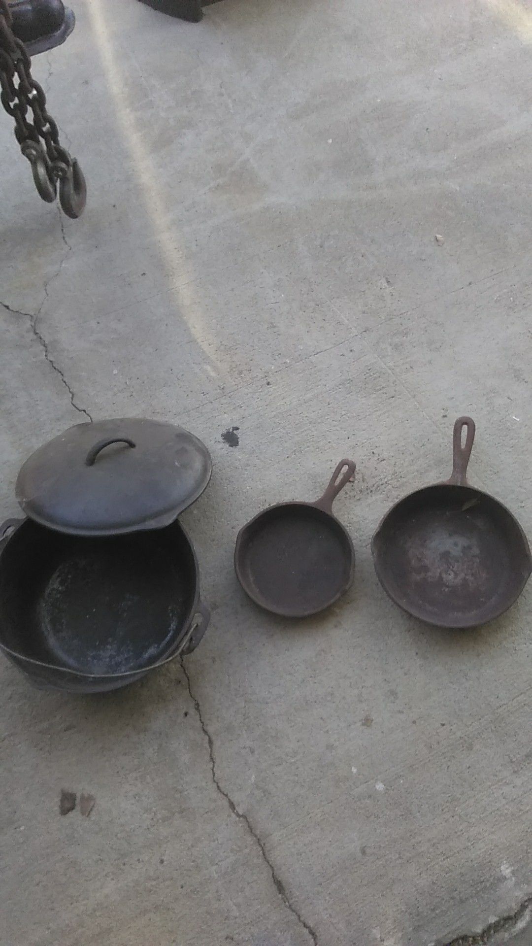 Camping cooking pots