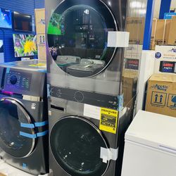 LG WashTower Stacked SMART Laundry Center 4.5 Cu.Ft. Front Load Washer & 7.4 Cu.Ft. Gas Dryer 