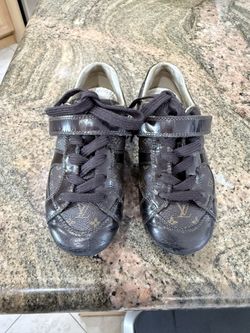 Louis Vuitton Brown Monogram Unisex Kids Athletic Shoes EU 27 Low Top Rubber