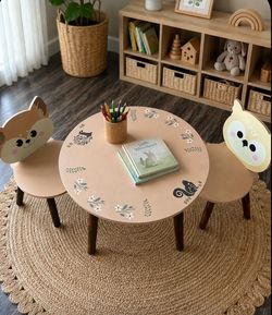 Woodland Kids table and Chairs set