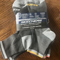 NWT Skechers Men's cushioned high quarter Socks 6 pairs