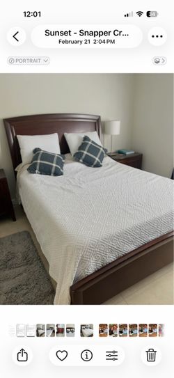 Bedroom set with mattress