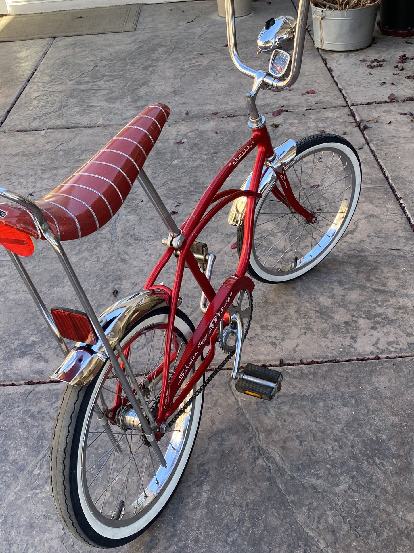 1973 Deluxe Schwinn Stingray for Sale in Modesto, CA - OfferUp