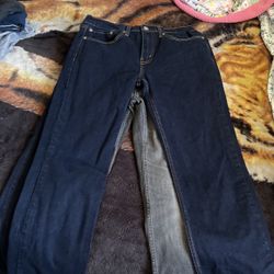 Levi Jeans Only Worn Once 31X30 3pair 