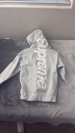 SUPREME HOODIE