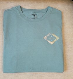 Hurley T-shirt Size Men's Small