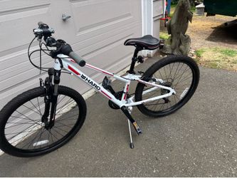 Haro Flightline 24 Youth Mountain Bike Bicycle