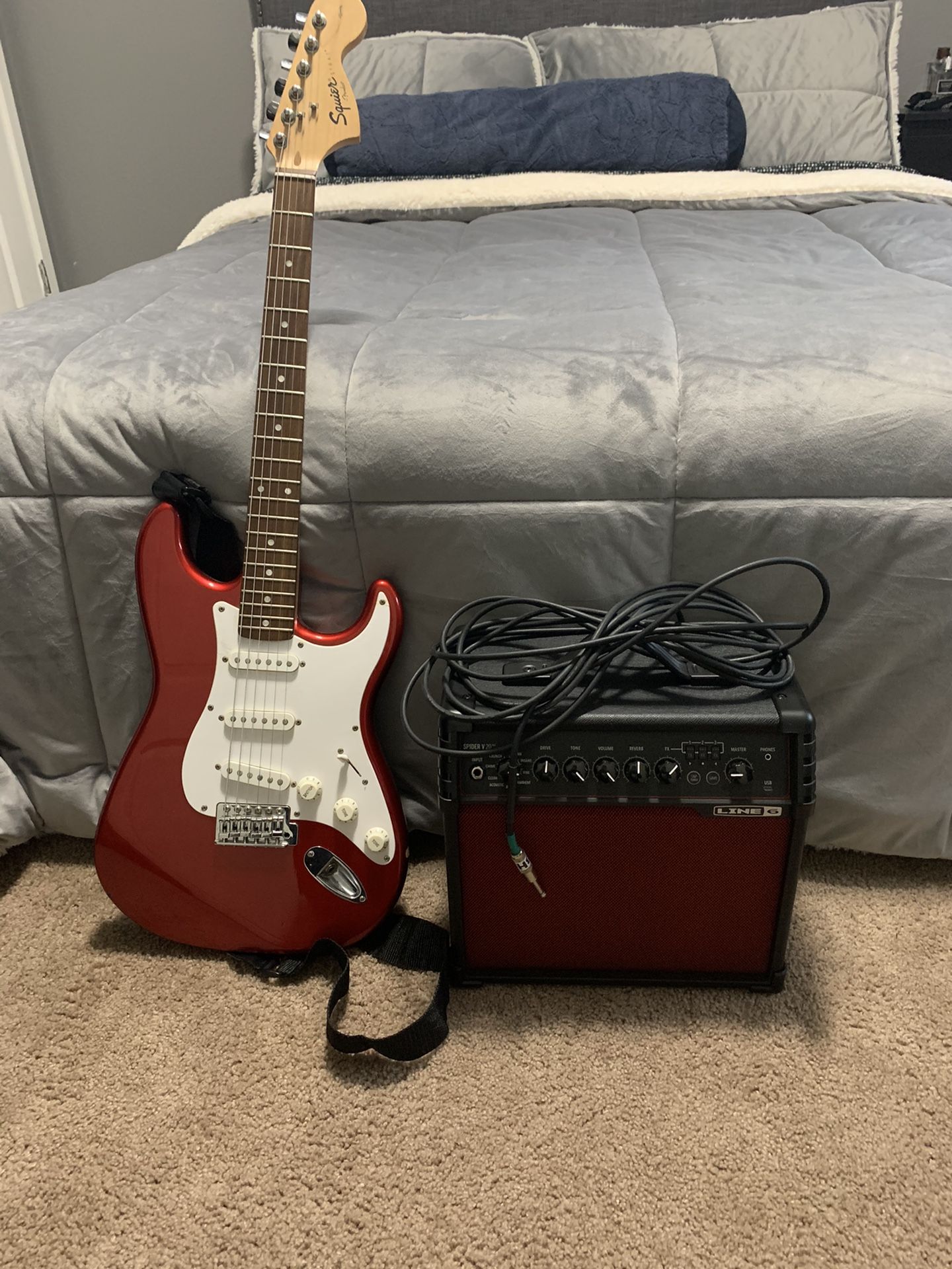 Fender Stratocaster, amp 20v, electric guitar, guitar setup