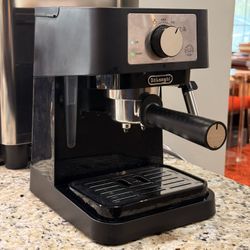 Delonghi Stilosa Espresso Machine, Cappuccino Maker, With Steam Wand For Milk