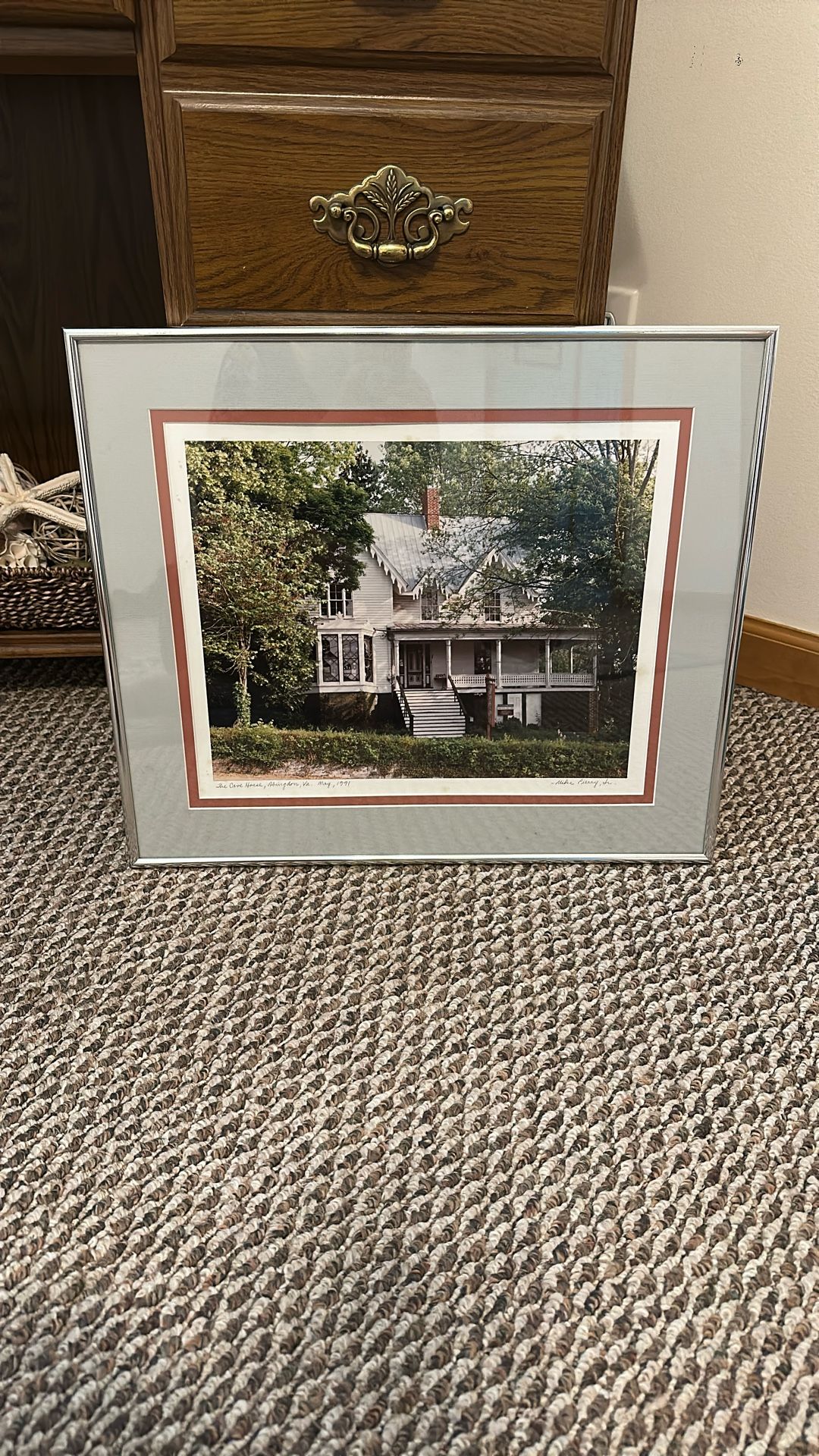 May 1991 Picture Of The Cave House In Abingdon , Virginia