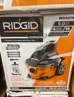 RIDGID 4 Gallon 5.0 Peak HP Portable Wet/Dry Shop Vacuum