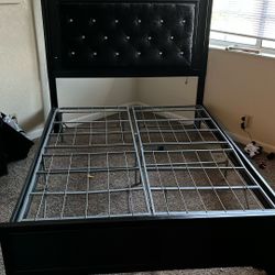 Nice Blk Bedroom Suit