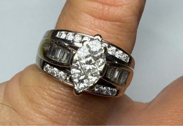 14K Gold Diamond Cluster Ring – 10 Grams