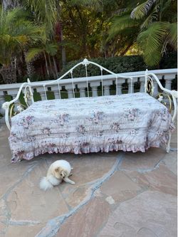 Day bed