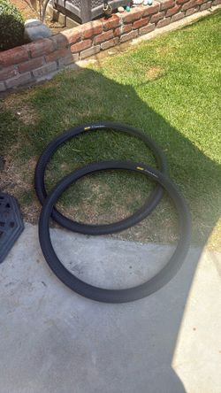 Freedom 28x2 tires
