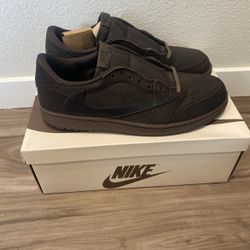Travis scott Velvet brown Size 13!