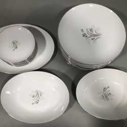 dinnerware set