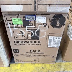 Hotpoint 24 Inch Wide 12 Place Setting Built-In Front Control Dishwasher with Piranha Hard Food Disposer