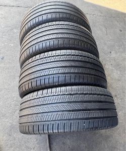 235 45 18 Michelin I sell this Seth of tires with 80% life the 4